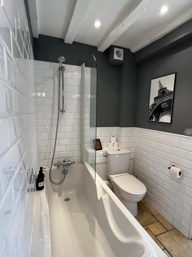 Charming Cottage In Chateau Les Roches Gardens Mont-Saint-Jean  المظهر الخارجي الصورة