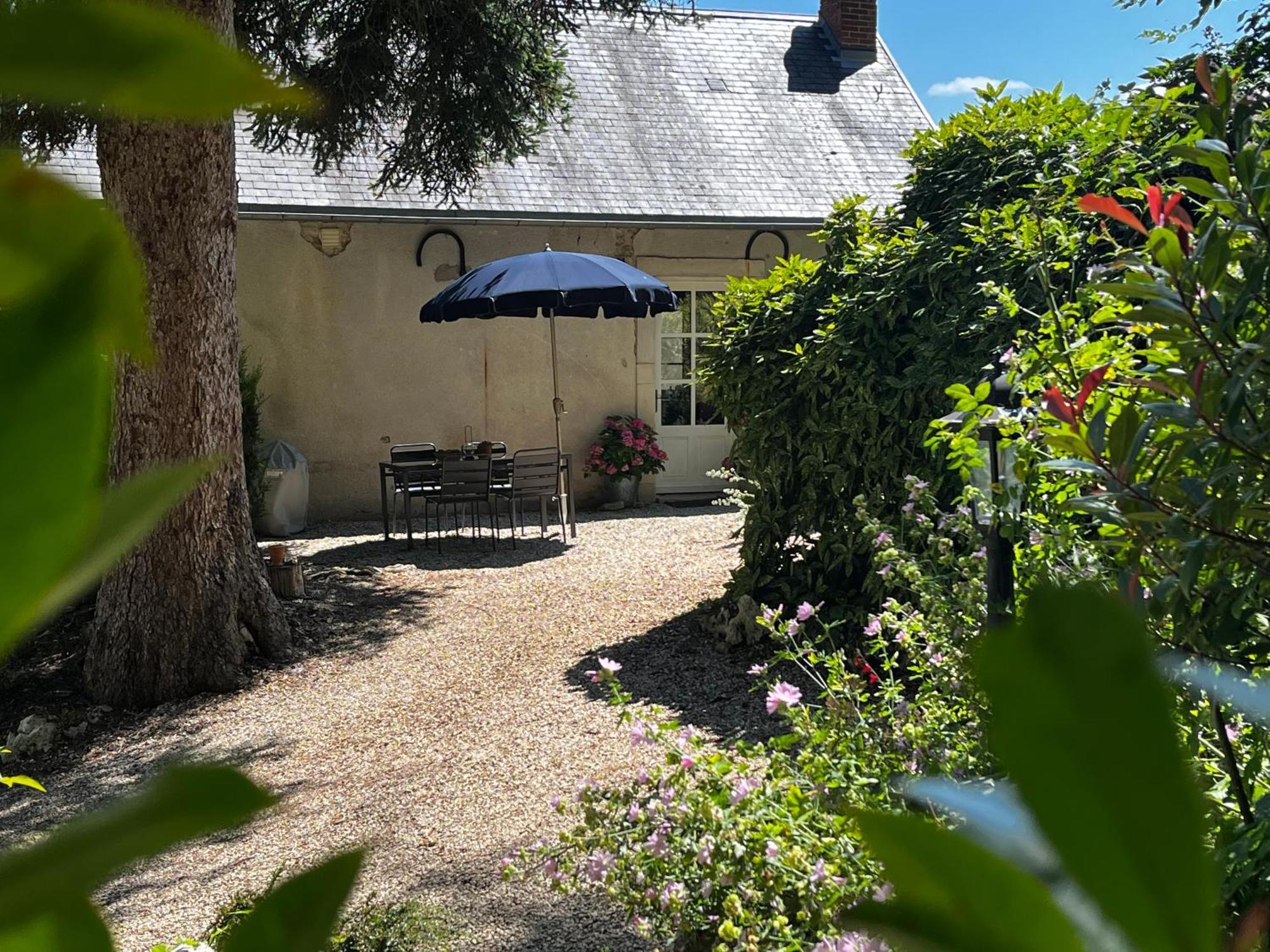 Charming Cottage In Chateau Les Roches Gardens Mont-Saint-Jean  المظهر الخارجي الصورة